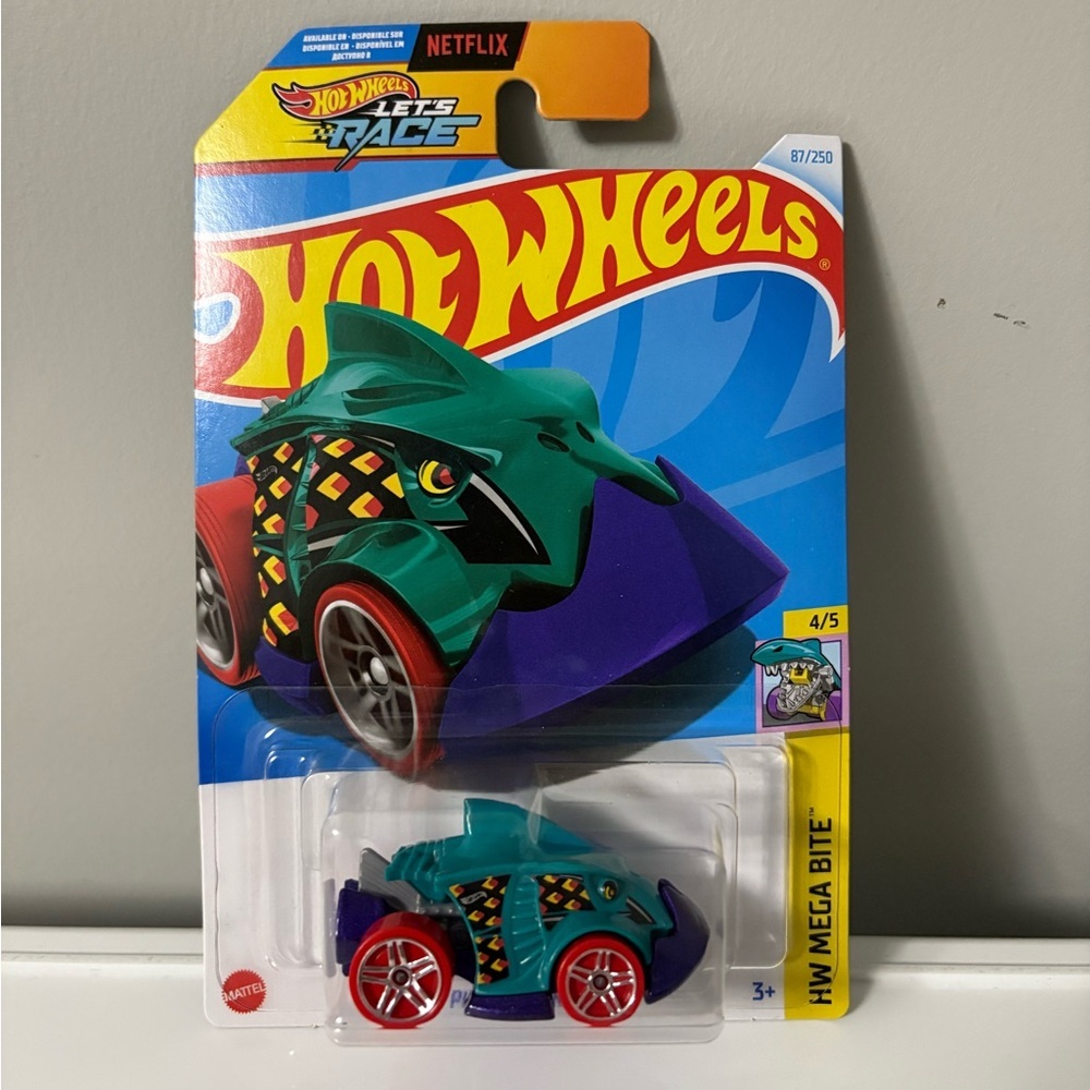 Hot Wheels Piranha Terror Car Mega Bite Series 4/5 BRAND NEW SEALED